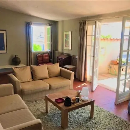 Dom wakacyjny Maison Sainte-maxime, 5 Pieces, 8 Personnes - Fr-1-226-411 *